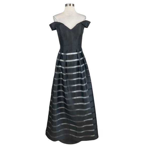 XSCAPE Women's Formal Dress Size 6 Black and White Stripe Off the Shoulder Gown - Picture 1 of 12